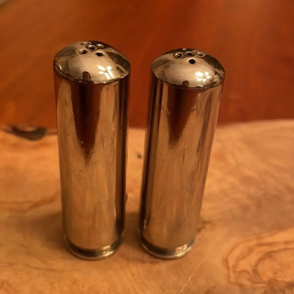 Austrailian Command Military Forces WWII Salt & pepper shakers